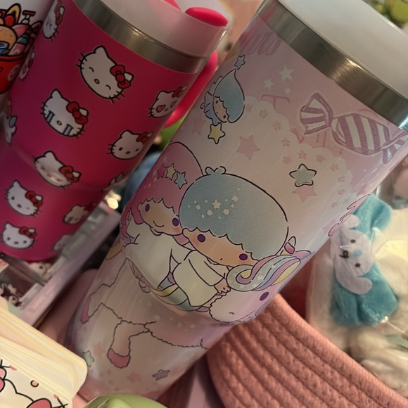 Cups - Picture 13 of 16